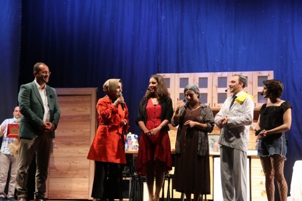 Akçaabat’ta “2. Açık Hava Tiyatro Günleri” başladı 15