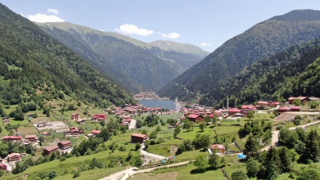 Uzungöl'e tatilci akını 5