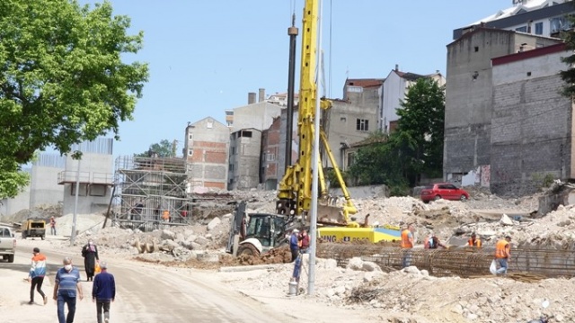 Trabzon'da 28 km'lik yola 28 kavşak, 17 tünel 24 köprü! 11