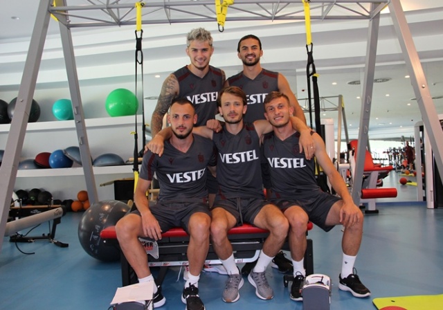 Trabzonspor İstanbul'da çalışmalarını sürdürüyor. 5Temmuz 2021 5