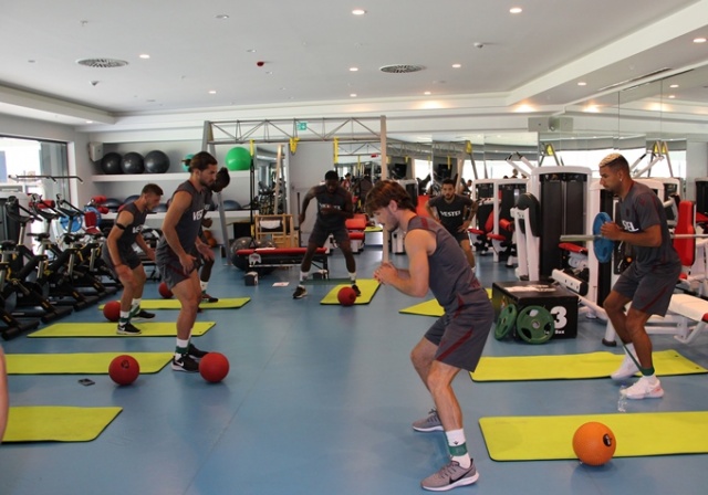 Trabzonspor İstanbul'da çalışmalarını sürdürüyor. 5Temmuz 2021 8