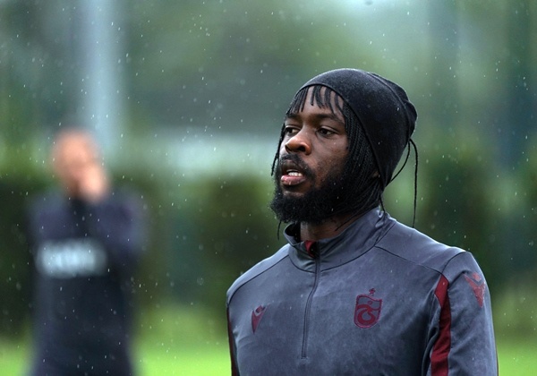 Trabzonspor yağmur altında çalıştı 4