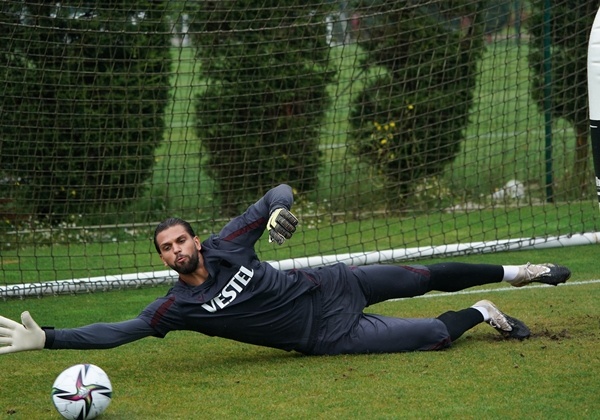 Trabzonspor yağmur altında çalıştı 20