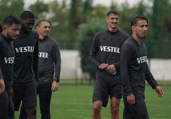 Trabzonspor yağmur altında çalıştı 3