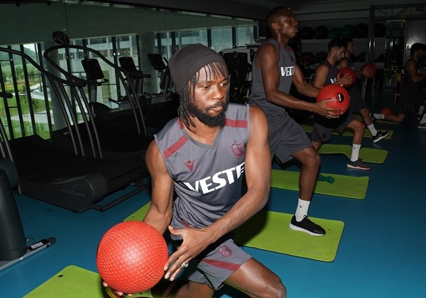 Trabzonspor Riva Kampında Vites Yükseltti: Antrenmanda Kuvvet Depoladılar 8