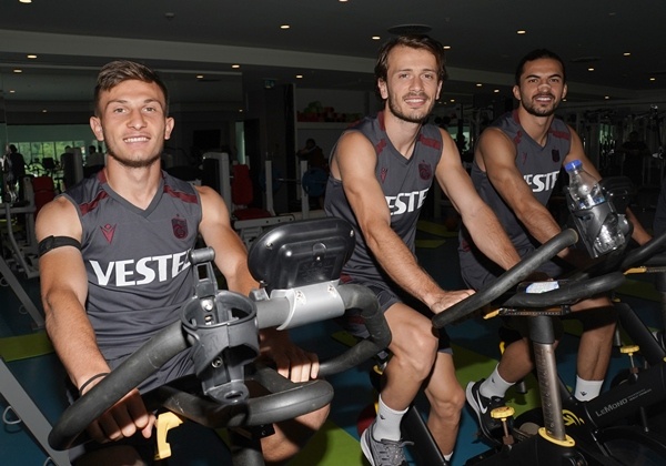 Trabzonspor Riva Kampında Vites Yükseltti: Antrenmanda Kuvvet Depoladılar 10