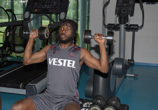 Trabzonspor Riva Kampında Vites Yükseltti: Antrenmanda Kuvvet Depoladılar 22