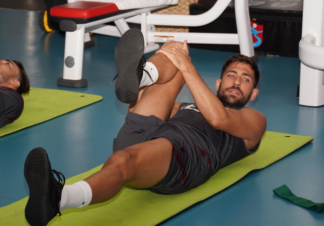 Trabzonspor Riva Kampında Vites Yükseltti: Antrenmanda Kuvvet Depoladılar 16