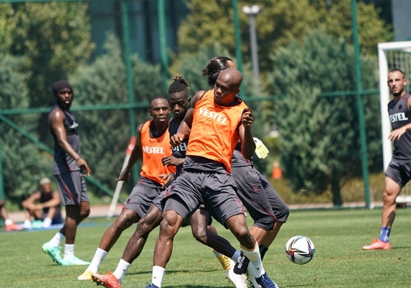 Trabzonspor'da Yeni Sezon Hazırlıkları Hız Kesmeden Sürüyor 35