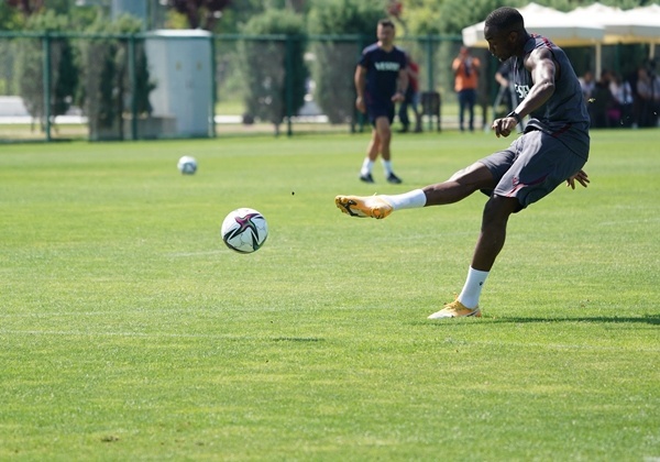 Trabzonspor'da Yeni Sezon Hazırlıkları Hız Kesmeden Sürüyor 19