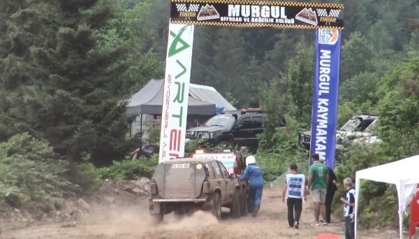 Artvin'de Off Road yarışları nefes kesti 3