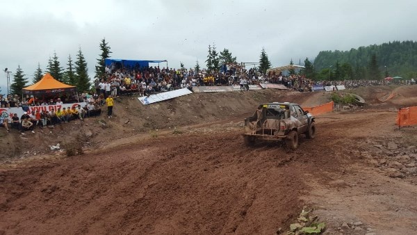 Artvin'de Off Road yarışları nefes kesti 8