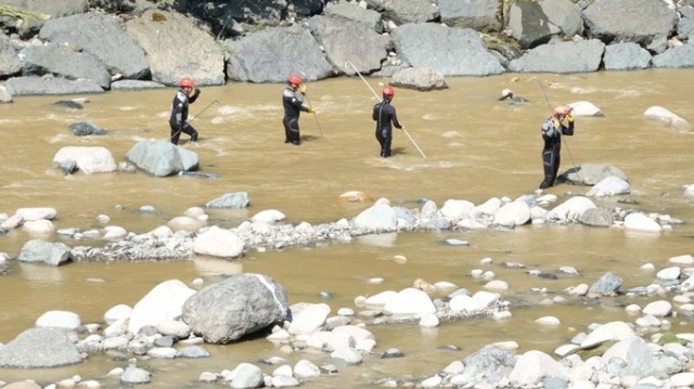 Selde kaybolan 2 kişiyi arama çalışmaları devam ediyor 7