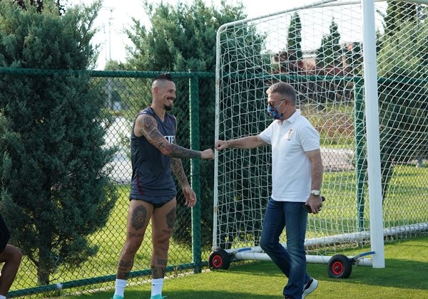 Hamsik antrenmanda! Trabzonspor 3. etaba başladı 2