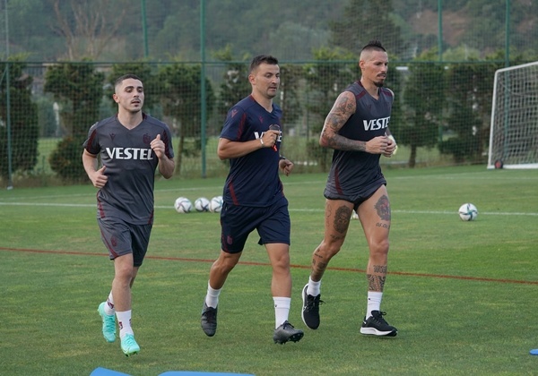 Hamsik antrenmanda! Trabzonspor 3. etaba başladı 8