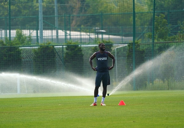 Trabzonspor, yeni sezon hazırlıklarını İstanbul’da tempolu sürdürdü 4
