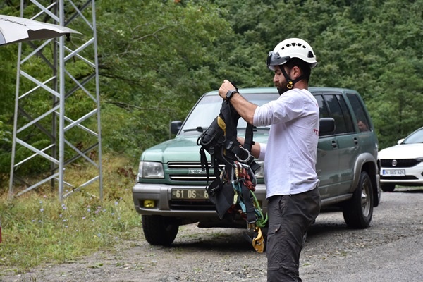 Trabzon'da sel ve heyelanlara 'Moloz bariyeri' önlemi 13