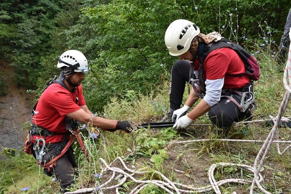 Trabzon'da sel ve heyelanlara 'Moloz bariyeri' önlemi 32