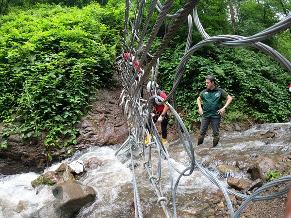 Trabzon'da sel ve heyelanlara 'Moloz bariyeri' önlemi 30