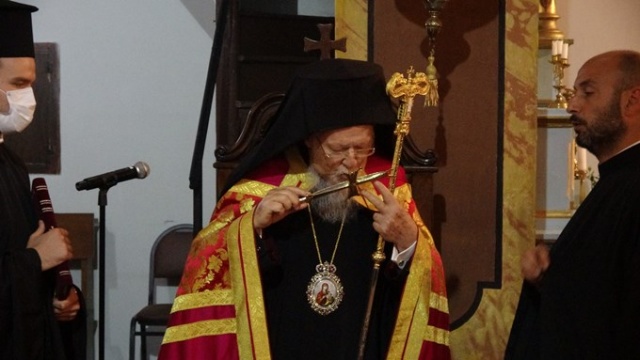 Fener Rum Patriği Bartholomeos Trabzon’da Katolik kilisesinde akşam duasına katıldı 4