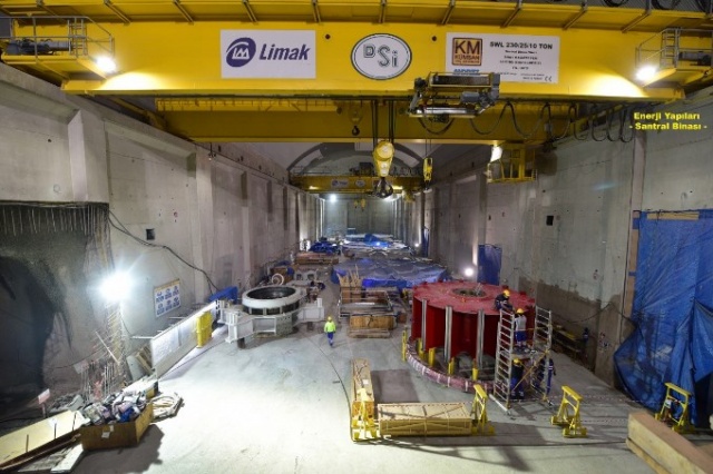 Türkiye’nin en büyük barajı 600 bin kişiye enerji sağlayacak 13