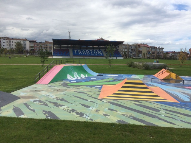 Trabzon'da Millet Bahçesi kısmen açıldı 18