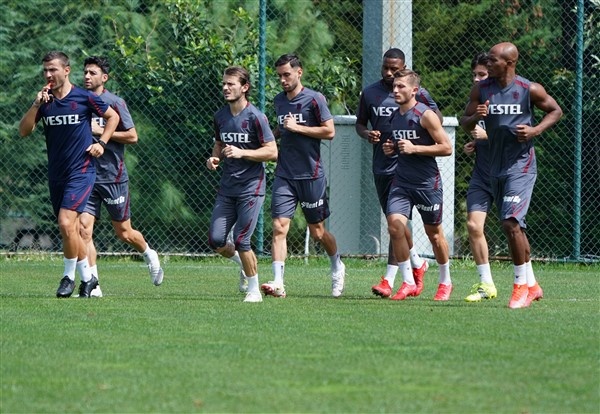 Trabzonspor'da Galatasaray maçı hazırlıklarına ara verildi. 5 eylül 2021 3