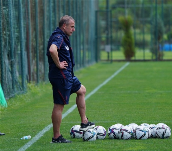 Trabzonspor'da Galatasaray maçı hazırlıklarına ara verildi. 5 eylül 2021 12