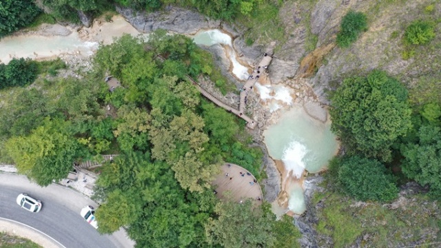 Karadeniz'de ziyaretçilerin gözdesi 'Mavigöl' oldu 7