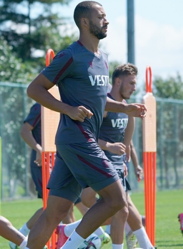 Trabzonspor, Galatasaray Maçı Öncesi Hazırlıklarını Sıkı Tempoyla Sürdürüyor 5