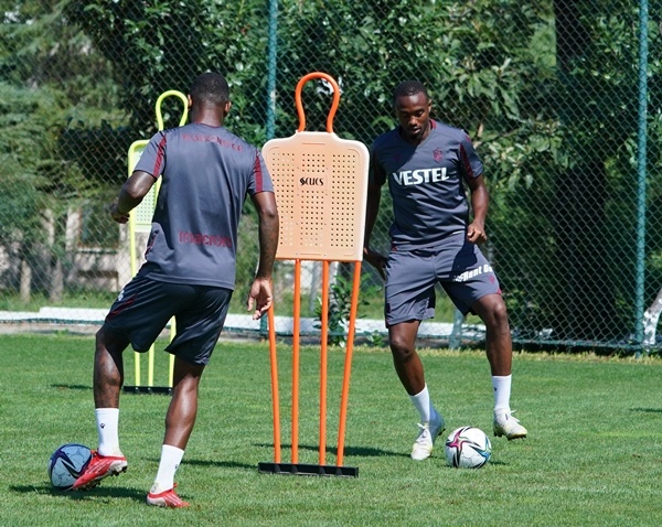 Trabzonspor, Galatasaray Maçı Öncesi Hazırlıklarını Sıkı Tempoyla Sürdürüyor 31