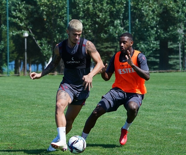 Trabzonspor, Galatasaray Maçı Öncesi Hazırlıklarını Sıkı Tempoyla Sürdürüyor 22