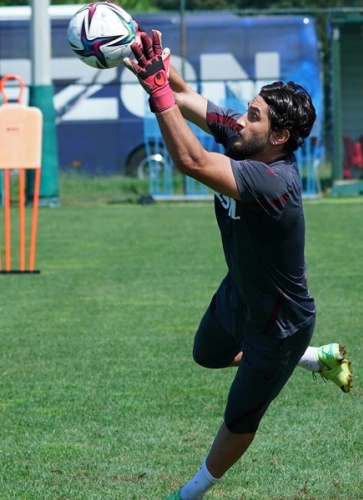 Trabzonspor, Galatasaray Maçı Öncesi Hazırlıklarını Sıkı Tempoyla Sürdürüyor 11