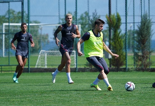 Trabzonspor, Galatasaray Maçı Öncesi Hazırlıklarını Sıkı Tempoyla Sürdürüyor 16