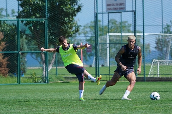 Trabzonspor, Galatasaray Maçı Öncesi Hazırlıklarını Sıkı Tempoyla Sürdürüyor 28