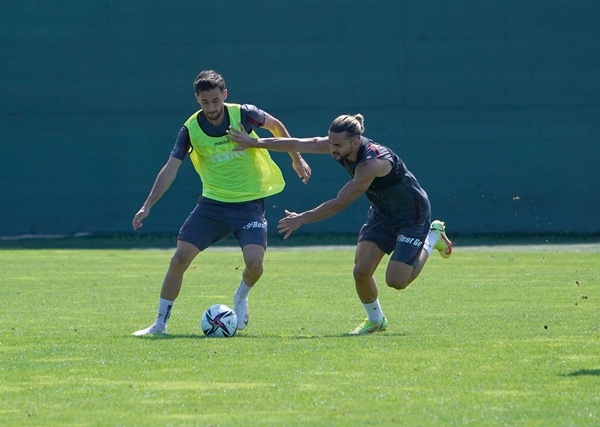 Trabzonspor, Galatasaray Maçı Öncesi Hazırlıklarını Sıkı Tempoyla Sürdürüyor 6