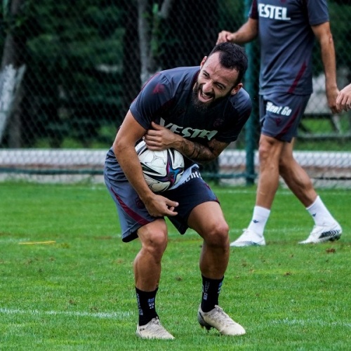 Trabzonspor, Galatasaray derbisi öncesi hazırlıklarını sürdürdü 12