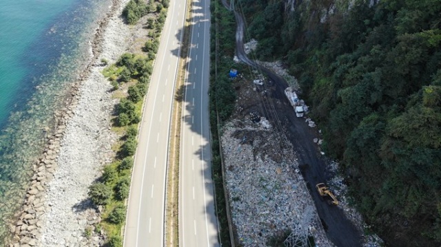 Karadeniz Sahil Yolu çöp yolu oldu! 4