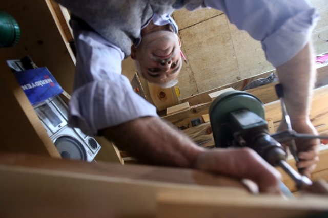 Öldü sanılıp başında ağıt yakılmıştı Kemençe ile hayata tutundu 4