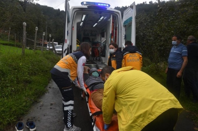 112 ve AFAD ekipleri yaşlı hasta için seferber oldu 6