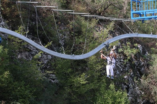 Maçka'da macera parkı ziyaretçilerini ağırlıyor 5