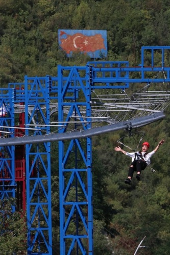 Maçka'da macera parkı ziyaretçilerini ağırlıyor 8