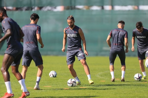 Trabzonspor'da Nwakaeme eldivenleri giydi 2