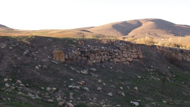Karadeniz'deki kazılarda Urartu savaşçısının bronz kemeri bulundu 13