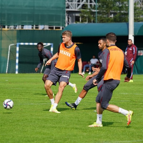 Trabzonspor Fenerbahçe maçı hazırlıklarını sürdürdü 9