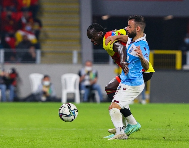 Göztepe Trabzonspor maçından kareler 24