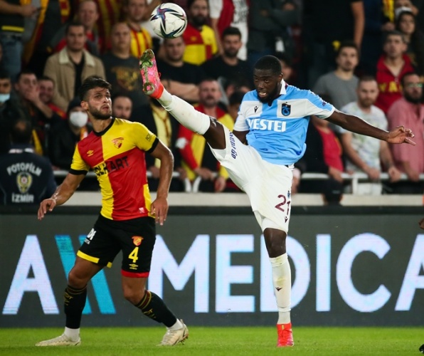 Göztepe Trabzonspor maçından kareler 18