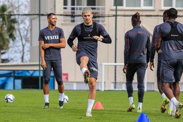 Trabzonspor, Beşiktaş maçı hazırlıklarını sürdürdü. 3 Kasım 2021 27