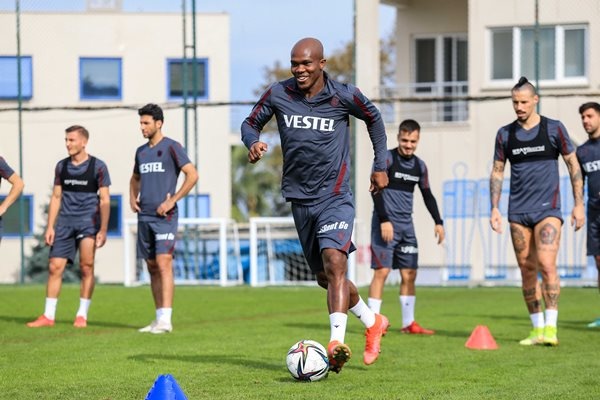 Trabzonspor, Beşiktaş maçı hazırlıklarını sürdürdü. 3 Kasım 2021 19