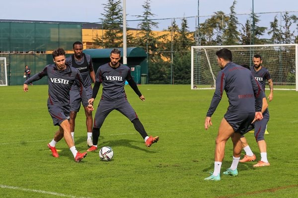 Trabzonspor, Beşiktaş maçı hazırlıklarını sürdürdü. 3 Kasım 2021 29